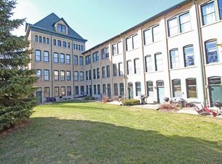 632 Congdon Ave, Elgin, IL 60120