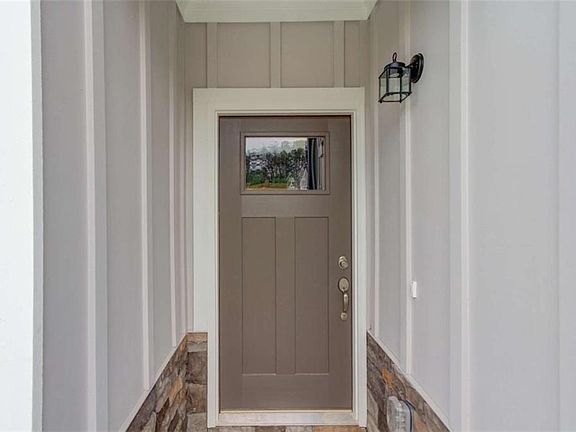 4th image of 6342 Pine Ridge Point