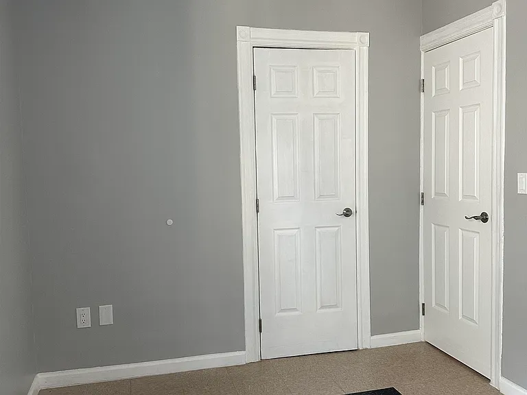 156 Clerk St #2 — Photo 4