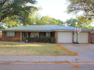 1710 E Carter Dr, Brownfield, TX 79316