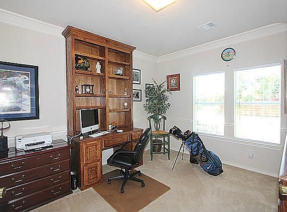 5th image of 6708 Oak Falls Dr
