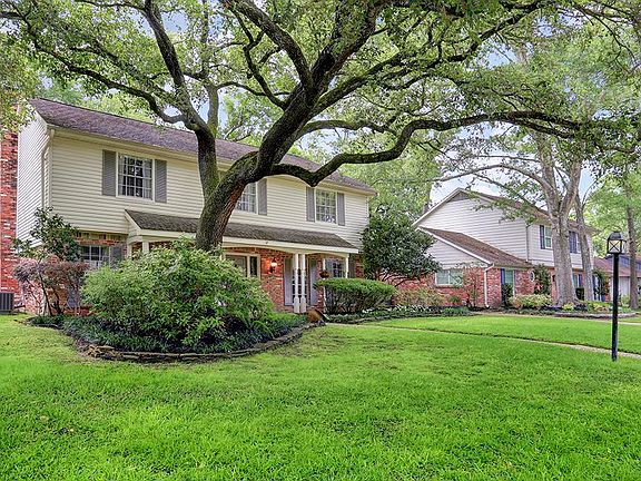 3rd image of 751 Thistlewood Dr