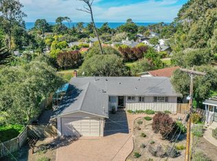 386 Pico Pl, Pacific Grove, CA 93950