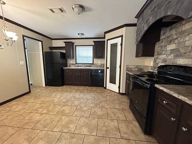 12890 NW 80th Ave — Photo 30