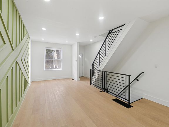 3rd image of 2637 N Corlies St