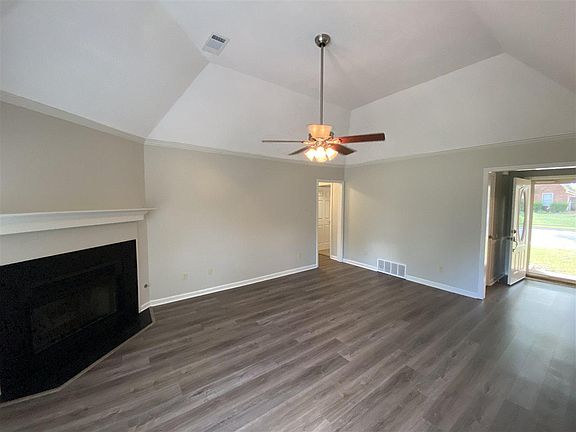 2nd image of 756 Cairn Creek Dr