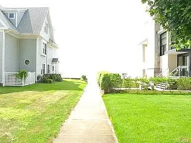 4 bed, 3.5 bath, 1707 sqft, $3,500 — Photo 3