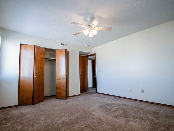 2nd image of 2406 Rainbow Ave APT 2D