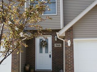 566 S Peace Rd, Sycamore, IL 60178