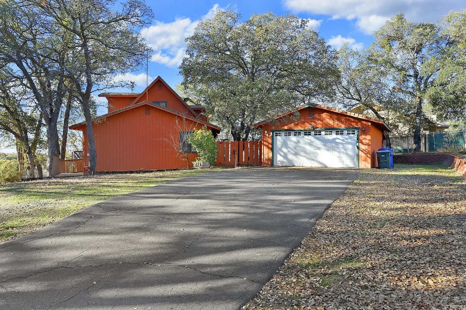 3440 Hartvickson Ln photo 1
