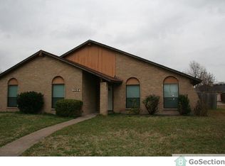 1100 Meadow Cir, Richardson, TX 75081