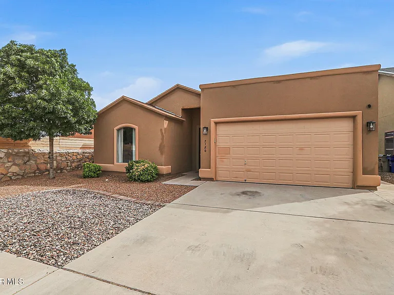 7120 Falling Leaf Cir — Photo 2