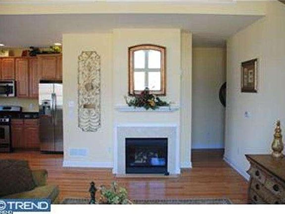 3rd image of 72 Shire Ct