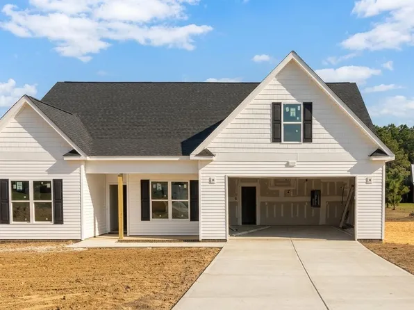 77 Sundrops Trl, Dunn, NC 28334