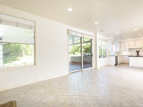 5th image of 3427 Consuelo Dr