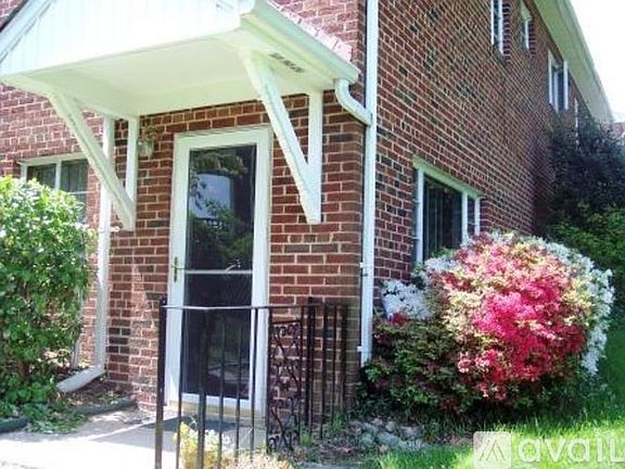 3rd image of 6113 31st St N
