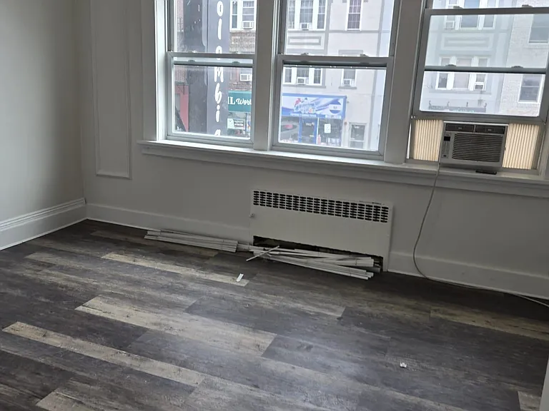 7409 Broadway #1 — Photo 4