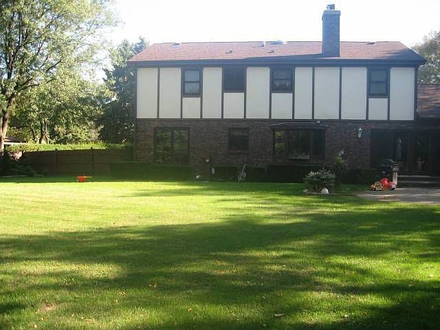 2nd image of 5090 Darlene Ct
