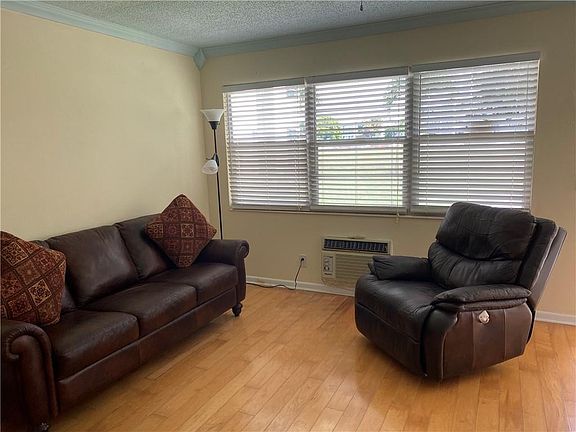5th image of 270 Newport R #270