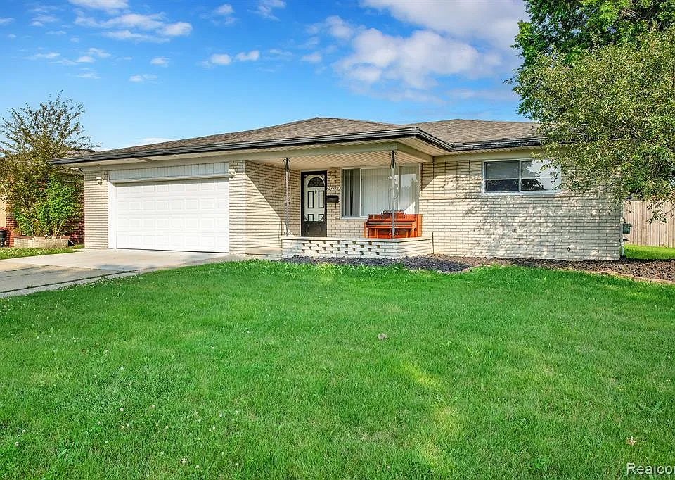 34486 Hawke Dr