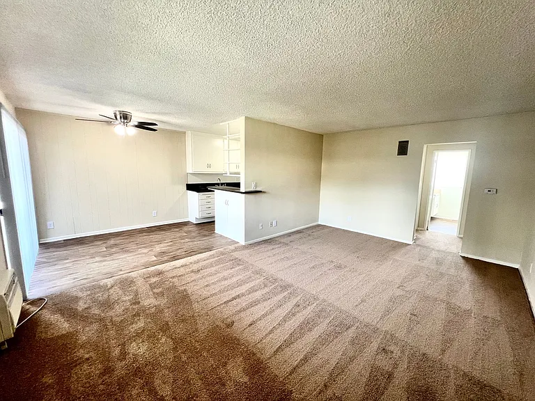 Etiwanda 8830, LP — Photo 11