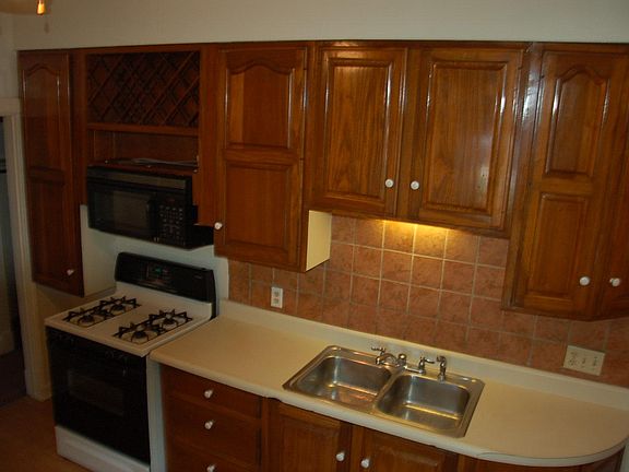 4th image of 4601 Erie Ave APT 3