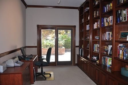 4th image of 102 Flat Rock Dr