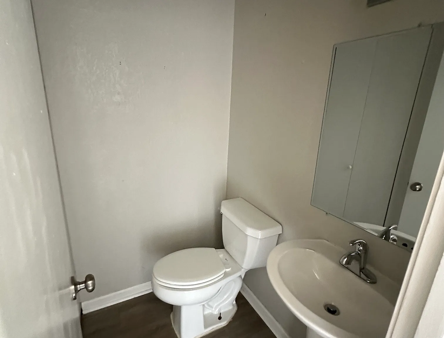 2 bed, 1.5 bath, 850 sqft, $850 — Photo 4