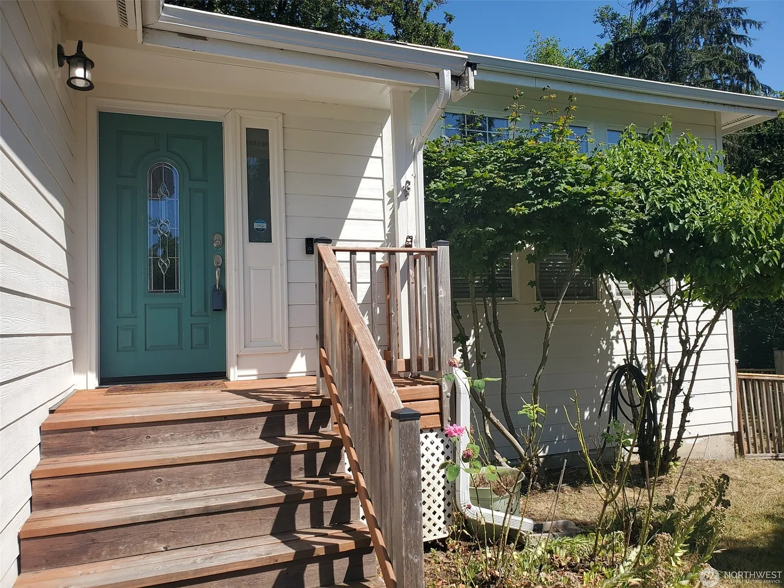 5 bed, 3.5 bath, 2560 sqft, $3,600 — Photo 3