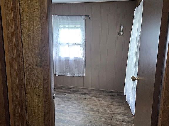 4th image of 2115 Central Ave