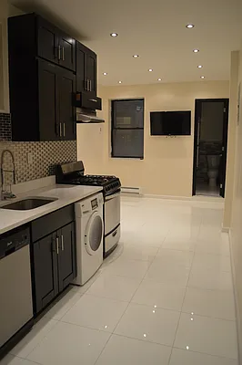 Rented by CoSo Apartments | media 39