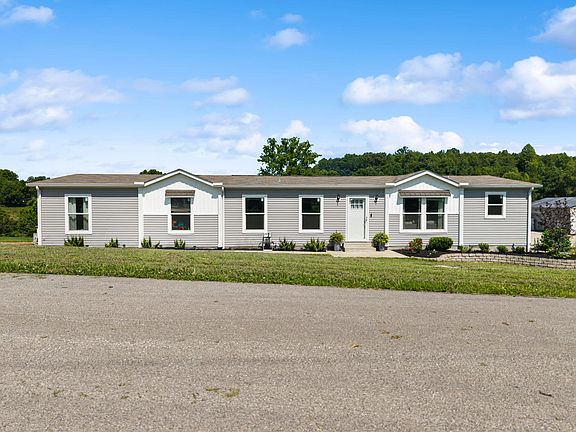 4th image of 105 Summer Ridge Rd