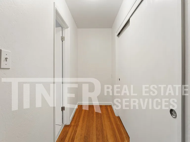 9136 Cecile Way — Photo 14