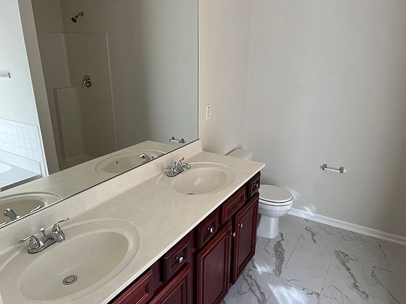 2nd image of 1055 Green Valley Dr NW #A-b