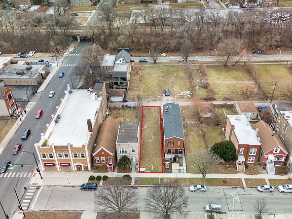 2nd image of 3011 W Arthington St