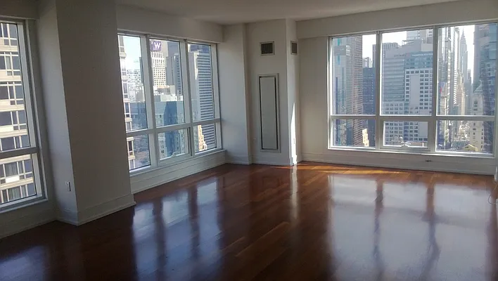 Rented by Platinum Realty Group | media 47