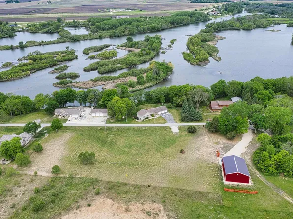 2636 Scenic Ln, Nashua, IA 50658