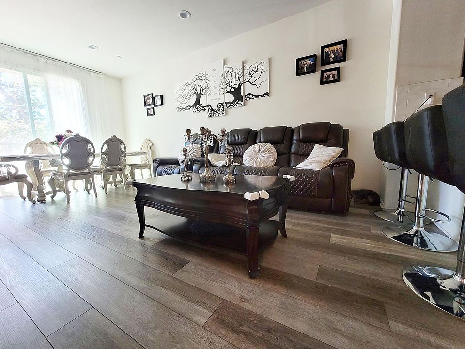 1st image of 421 Castiano St