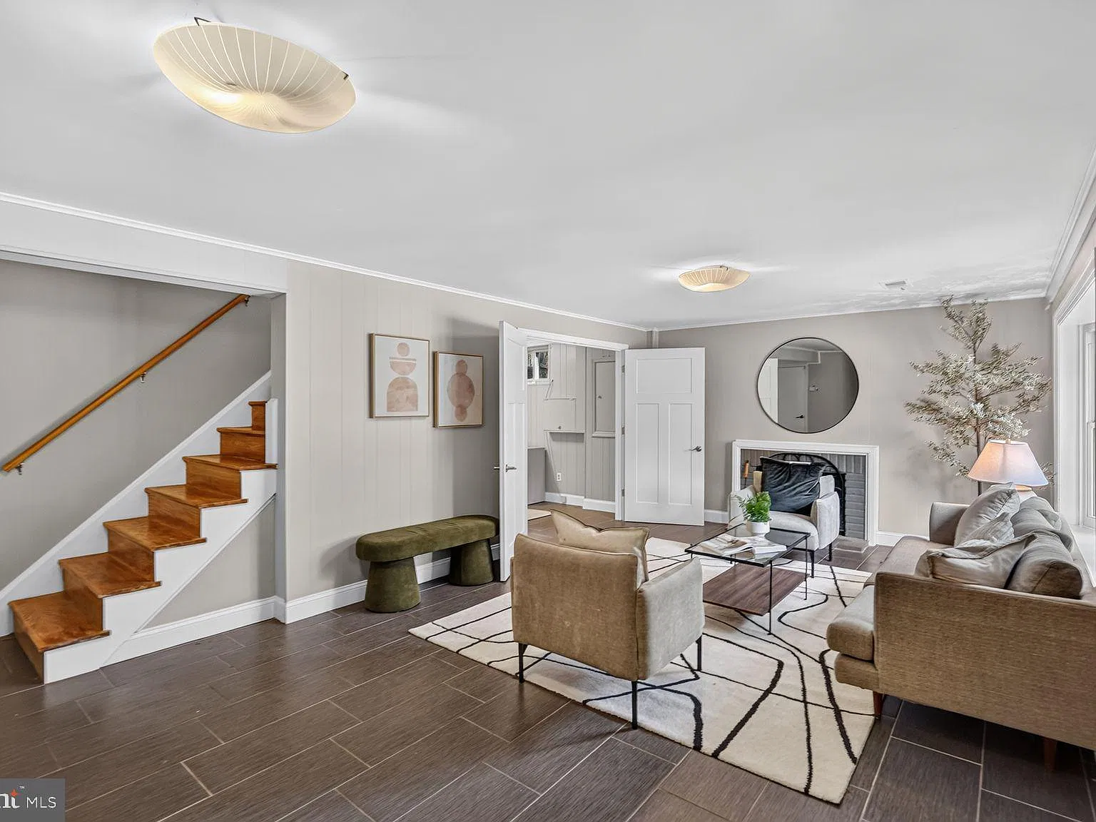 3 bed, 2.5 bath, 2433 sqft, $3,250 — Photo 4