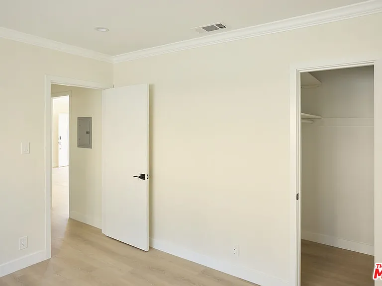 1223 23rd St #B — Photo 9