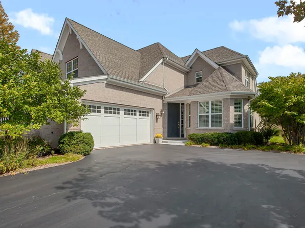 2162 Washington Dr #2162, Northbrook, IL 60062