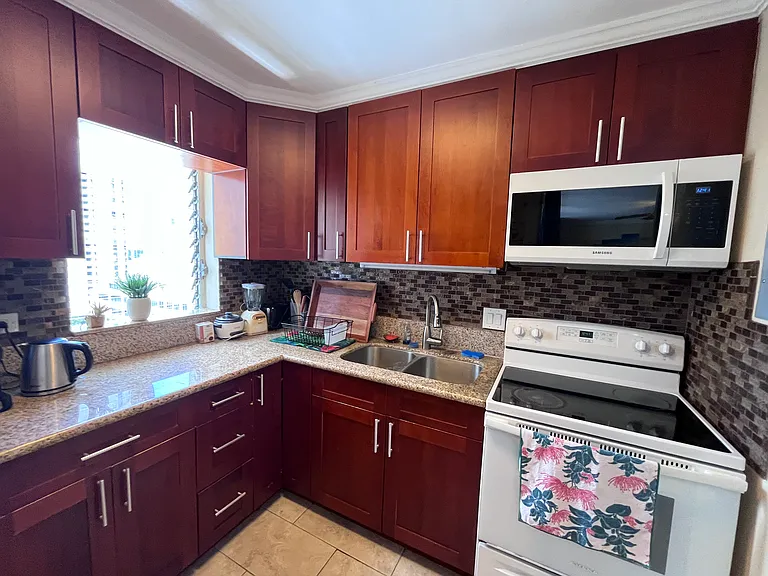 419A Atkinson Dr — Photo 1