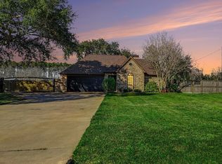 13402 Bob White Dr, Santa Fe, TX 77510