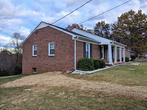 2nd image of 248 Arrowhead Dr