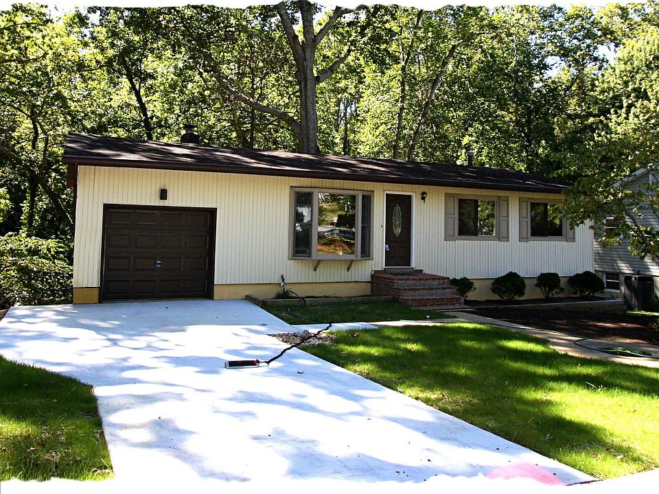 1st image of 1418 Mariner Dr