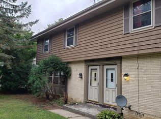 4632 Leslie Ann Ln, Mount Pleasant, WI 53403