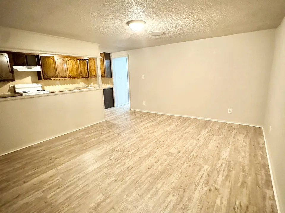 29920 Main St #2