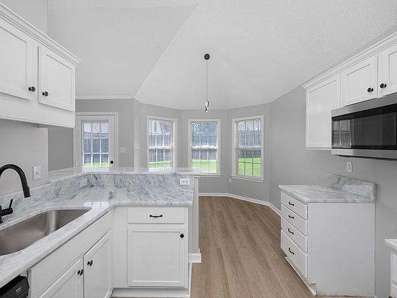 4th image of 9137 Chastain Pl