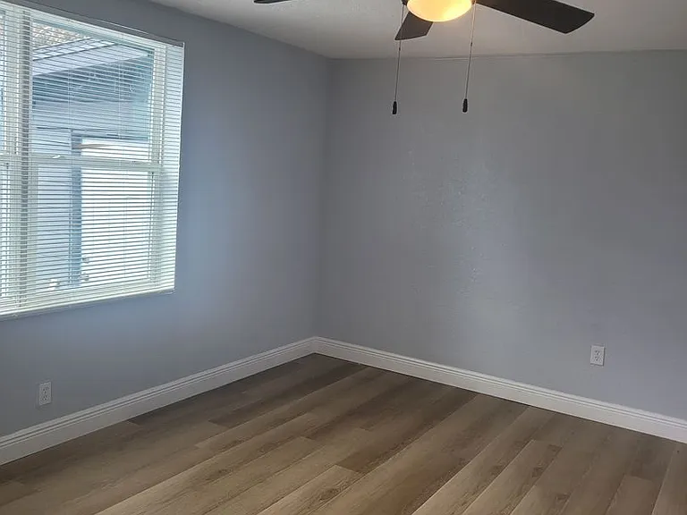 1320 Oleander Ave — Photo 21