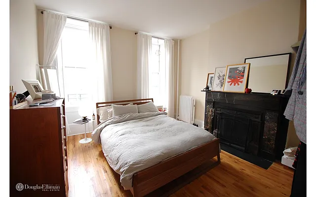 Rented by Douglas Elliman | media 28